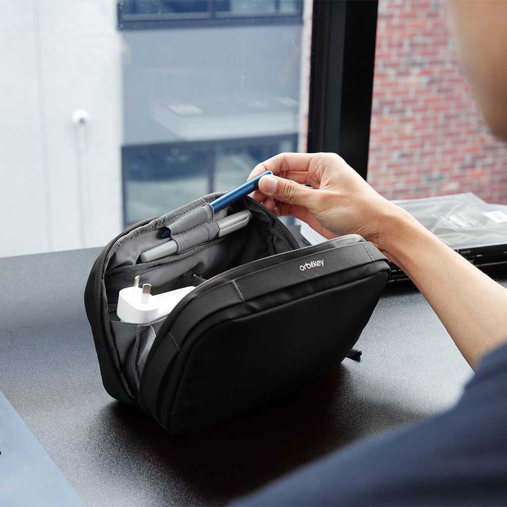 2-in-1 Tech Pouch - Image 9