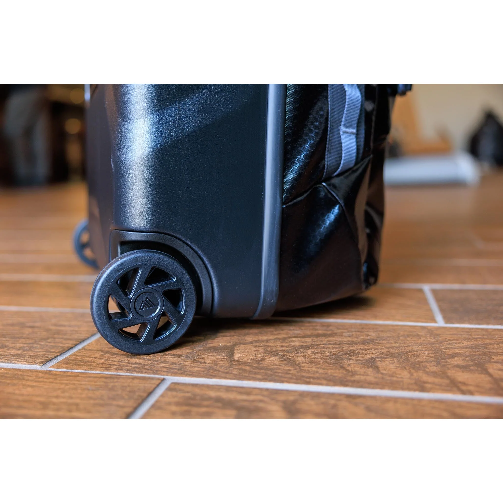 Alpaca Wheeled Duffle 100 - Image 6