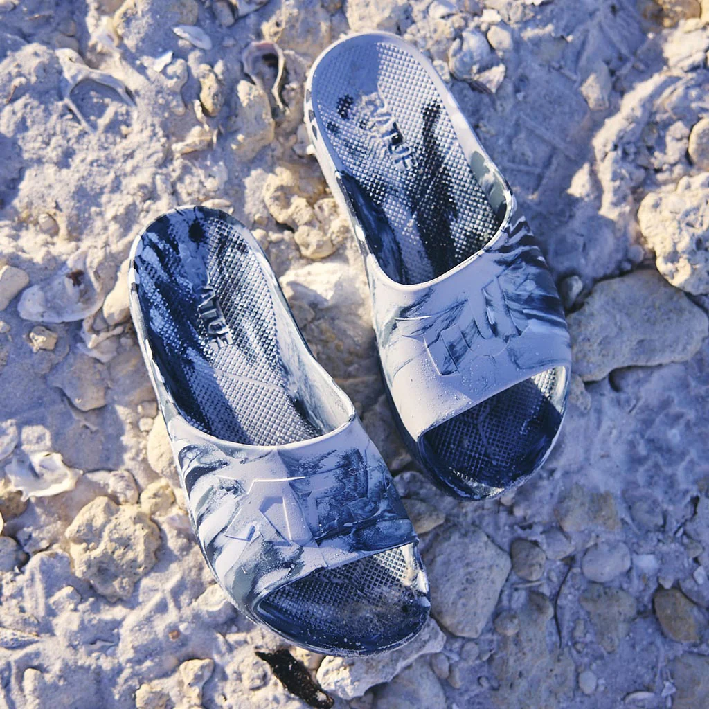 Apres Fish Slides | Men's - Image 9