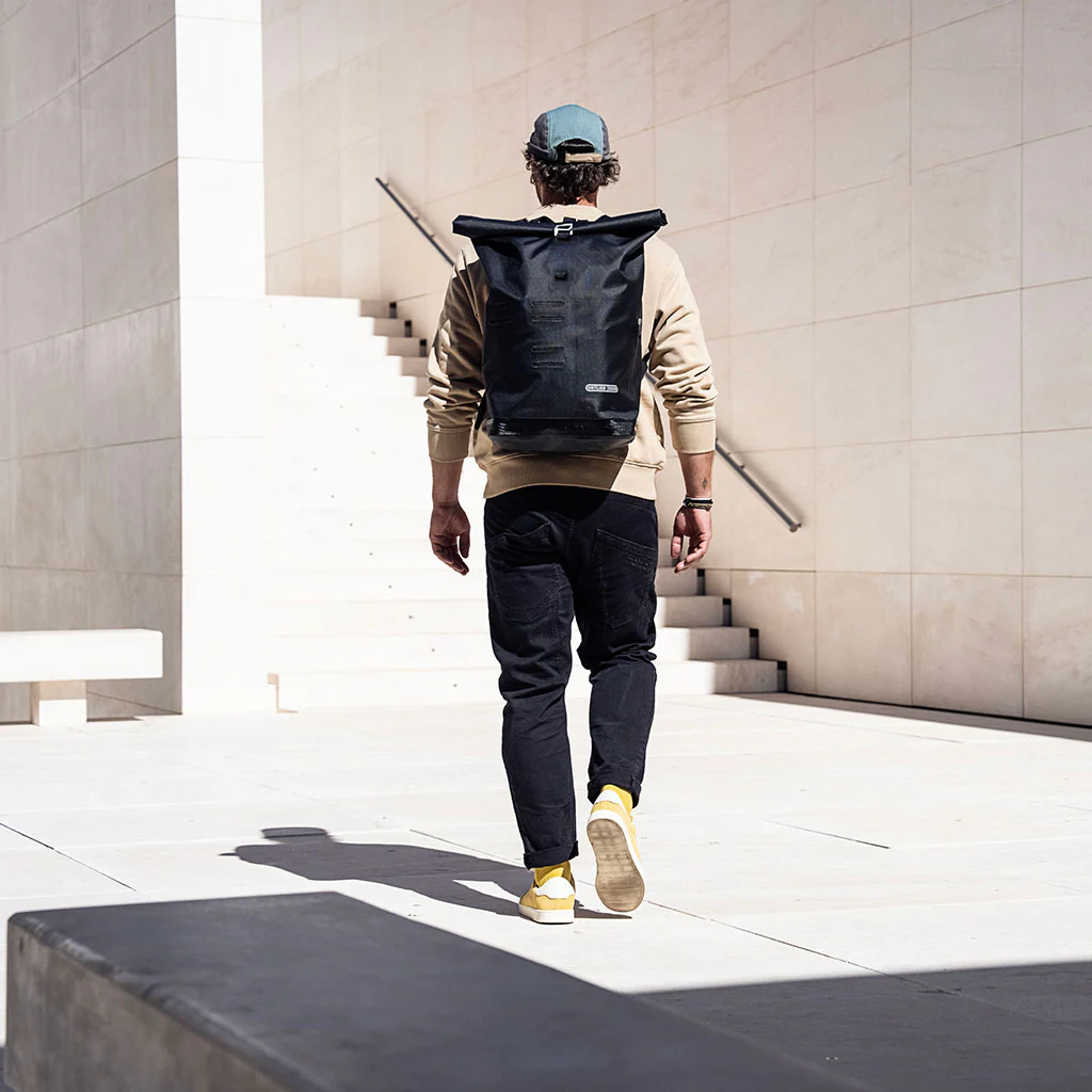Commuter Daypack 21L - Image 10
