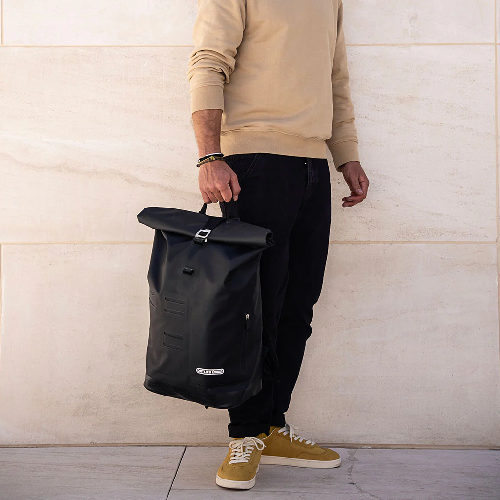 Commuter Daypack 21L - Image 11