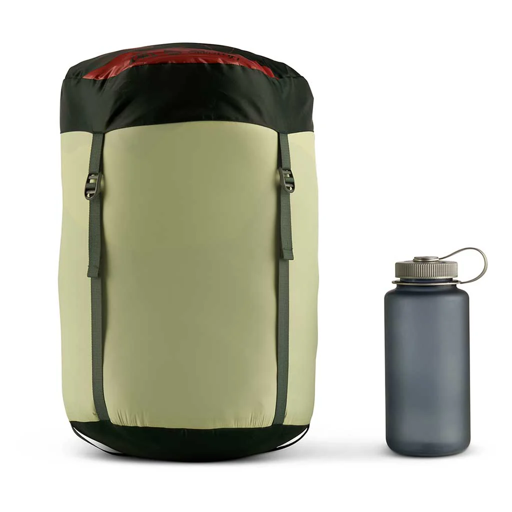 Cosmic Synthetic 20°F Sleeping Bag | Women's - Image 14