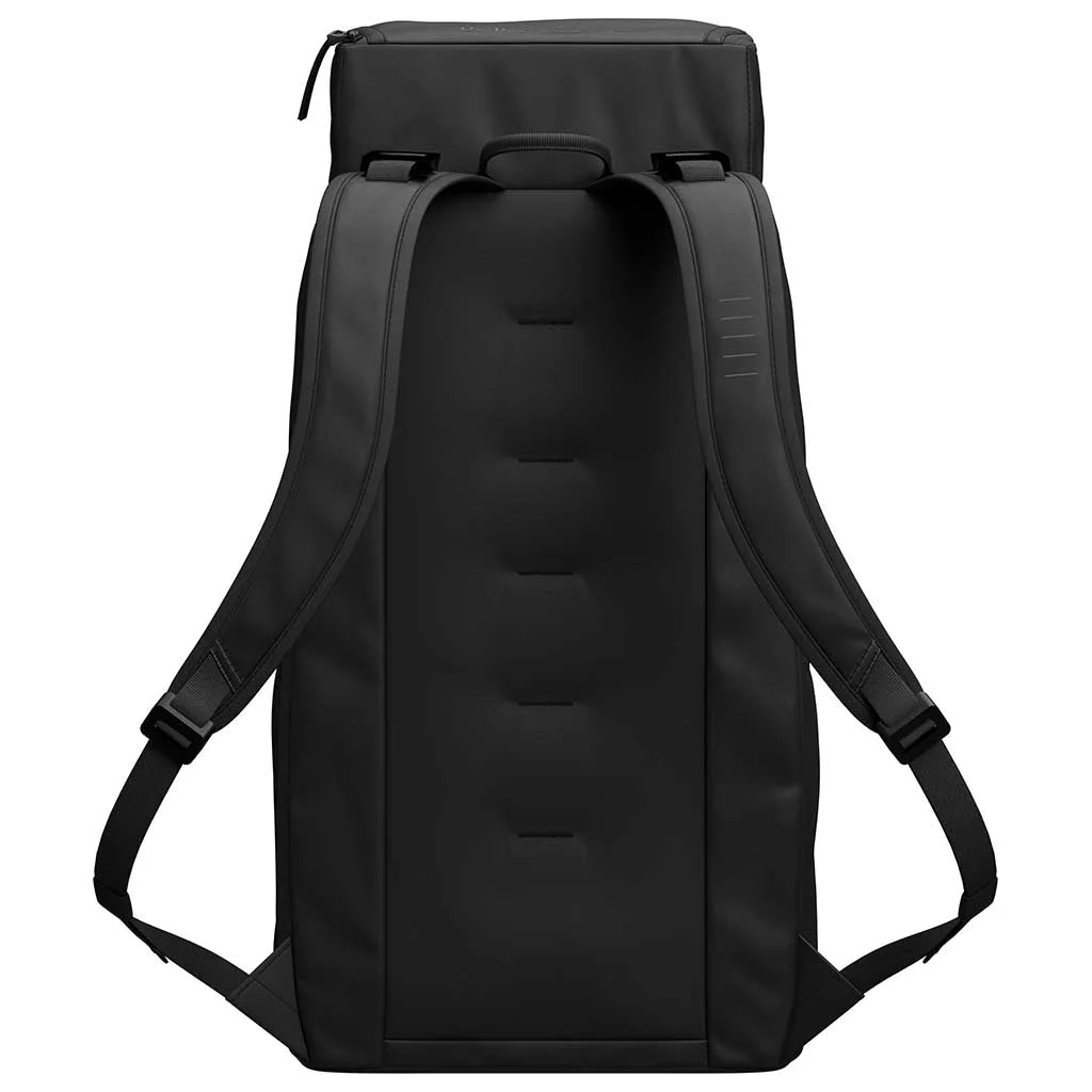 Hugger Backpack 30 - Image 11