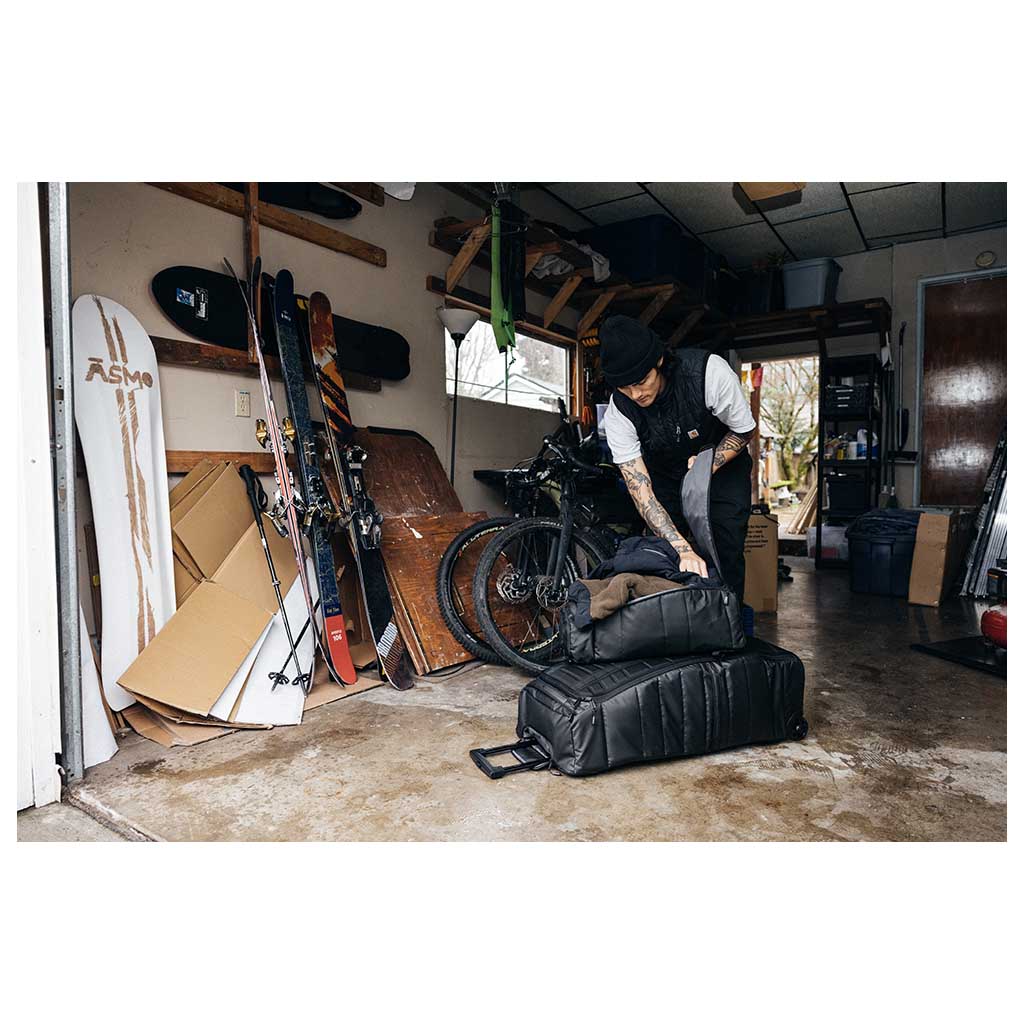 Hugger Backpack 30 - Image 16