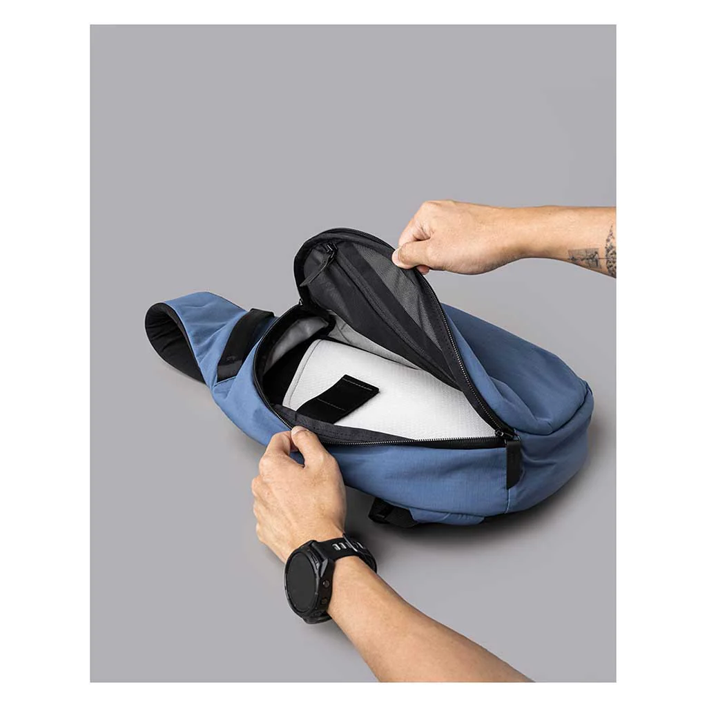 Metro Crossbody | Right Shoulder - Image 13