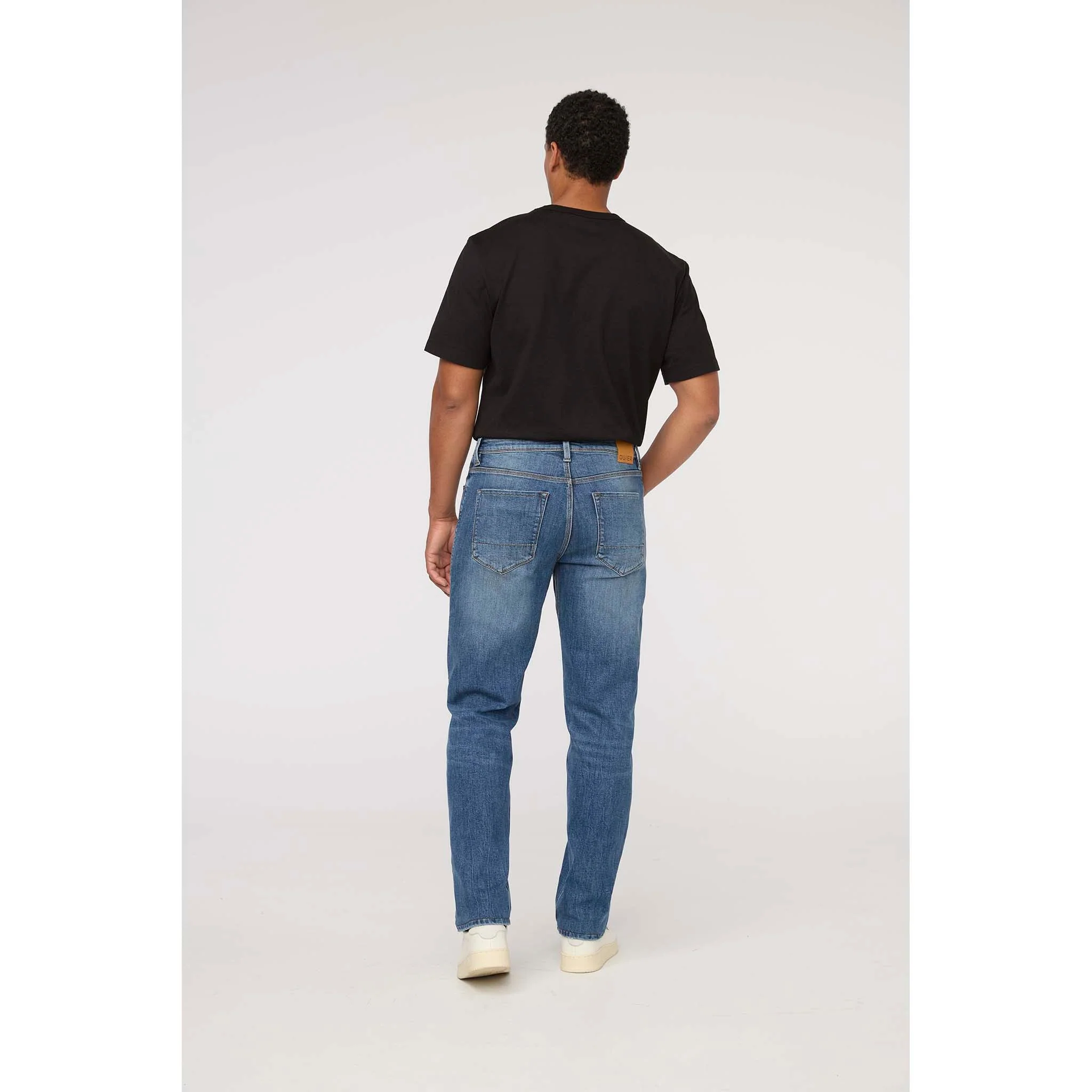 Performance Denim PLUS | Relaxed Straight Fit | Men's - Image 4