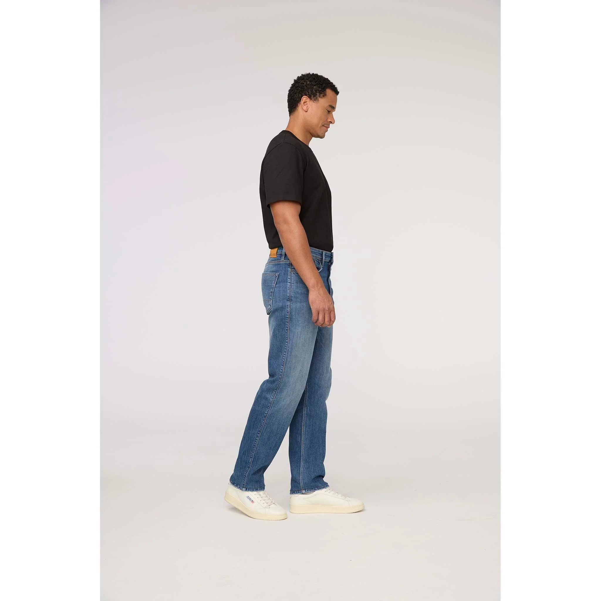 Performance Denim PLUS | Relaxed Straight Fit | Men's - Image 5