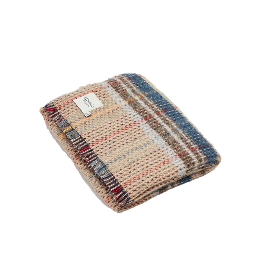 Random Recycled Wool Blanket - Image 10