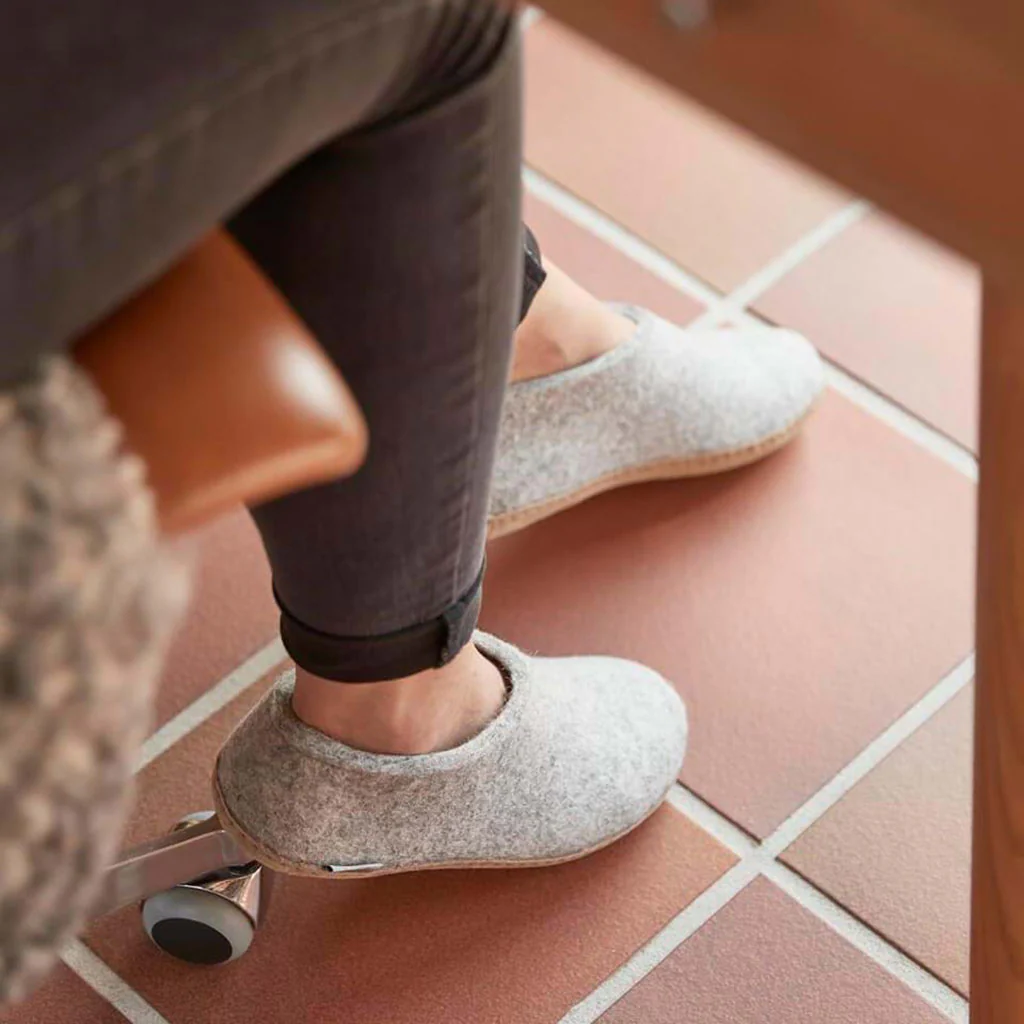 Shoe with Leather Sole - Image 2