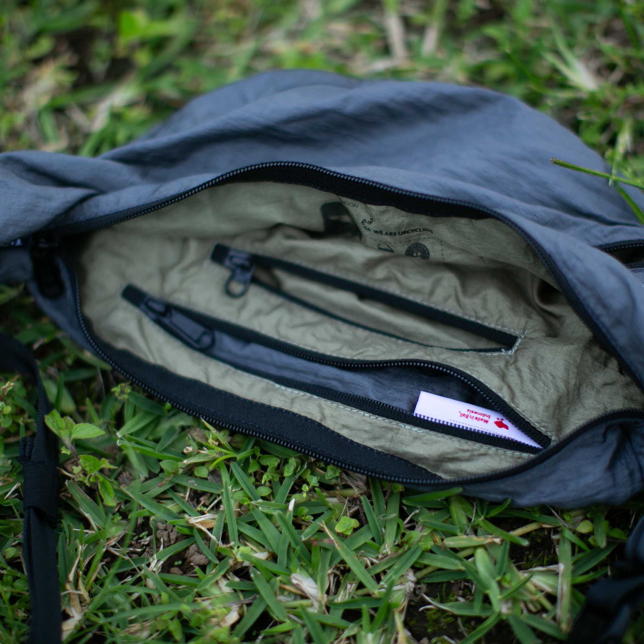 Sling Bag Basic - Image 9