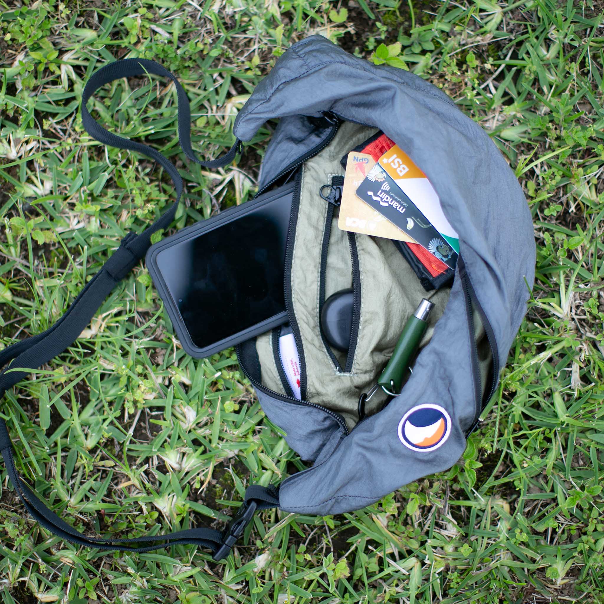 Sling Bag Basic - Image 10
