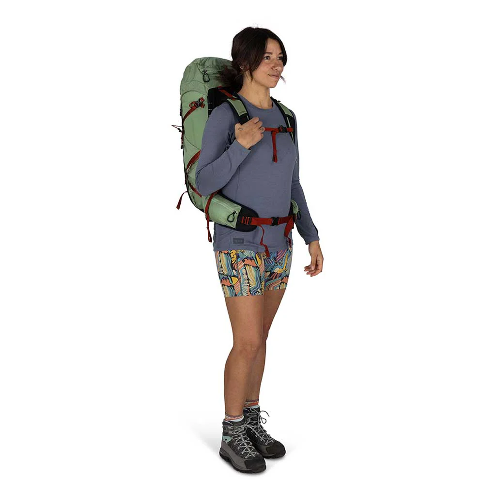Osprey x Crazy Creek Collab | Talon 33 Hex - Image 15