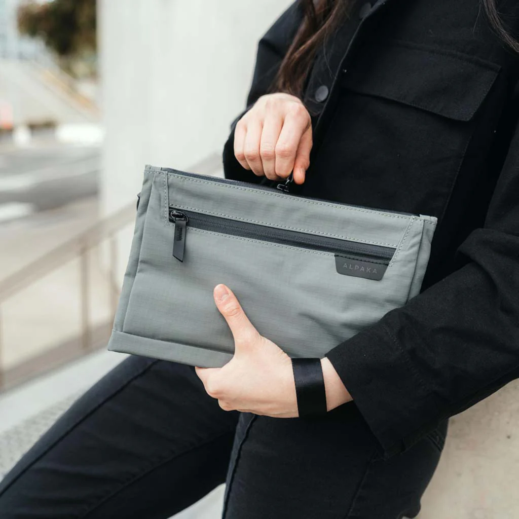 Zip Pouch Max v2 - Image 24